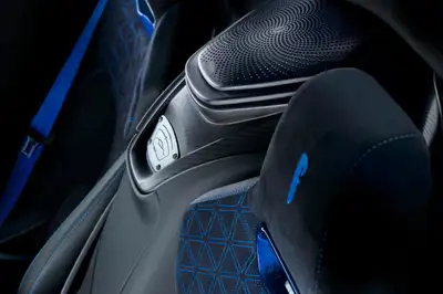 Naim_3.jpg Naim_3.jpg