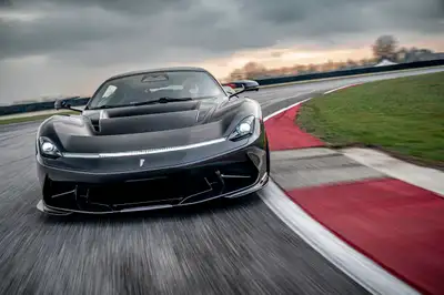 Nick_Heidfeld_Tests_Battista_2.jpg Nick_Heidfeld_Tests_Battista_2.jpg